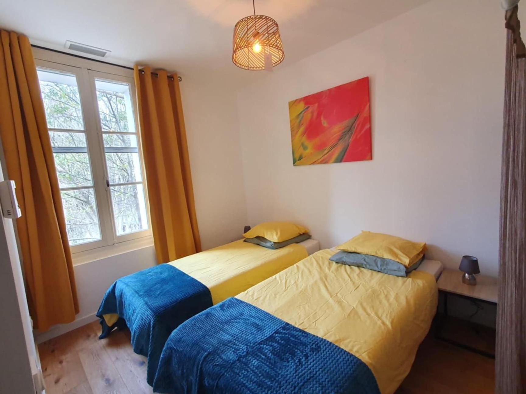 Maison Avec Piscine Location De Vacances Ferme Pedagogique Du Dolmen Le Pouget エクステリア 写真