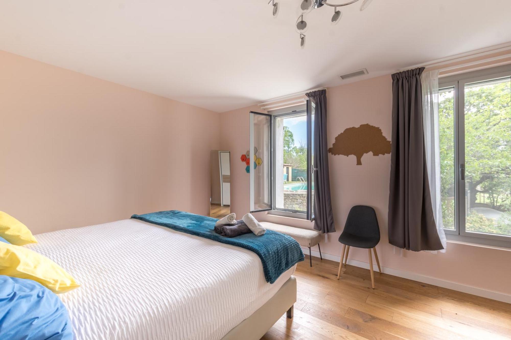 Maison Avec Piscine Location De Vacances Ferme Pedagogique Du Dolmen Le Pouget エクステリア 写真