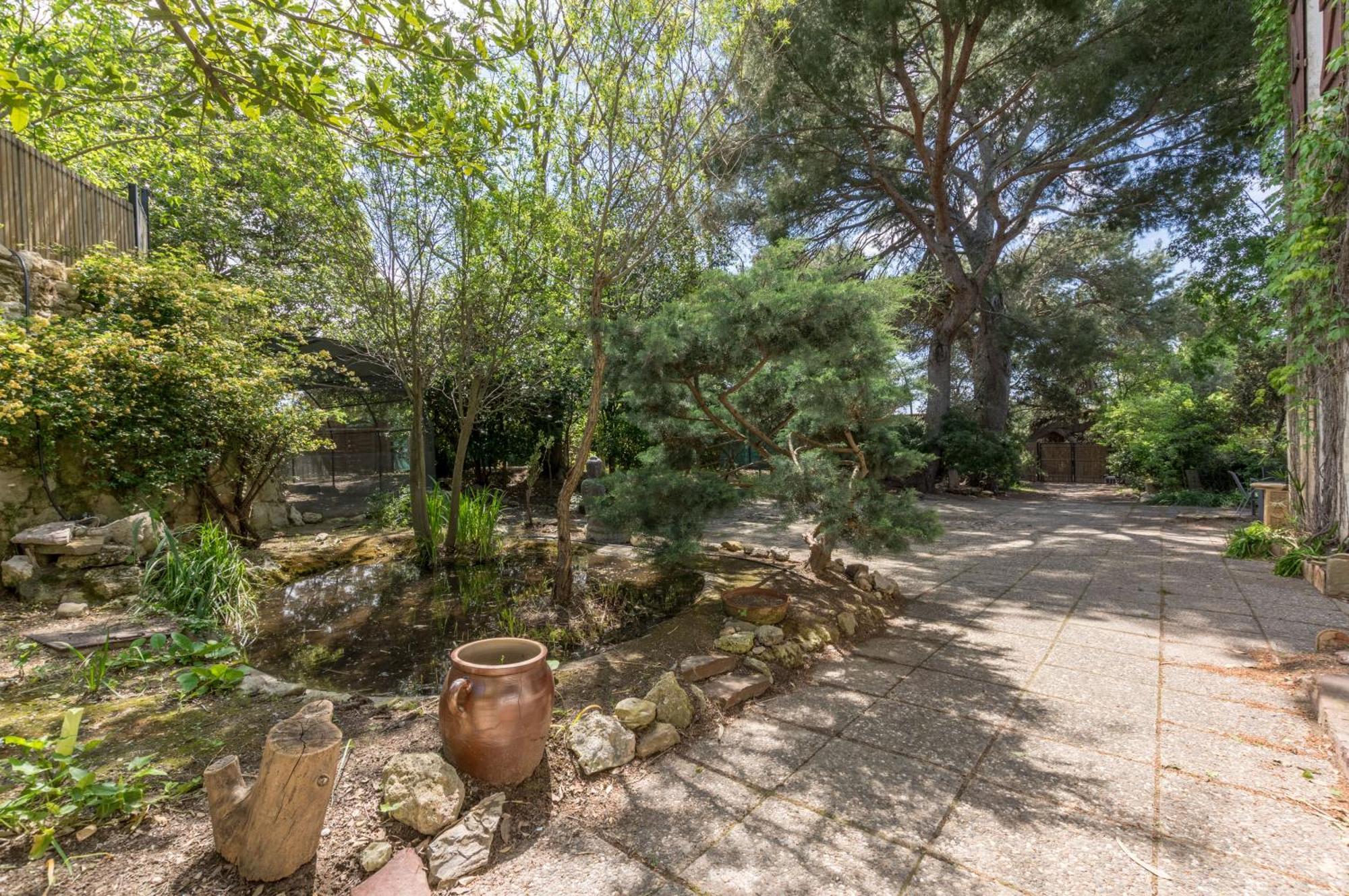 Maison Avec Piscine Location De Vacances Ferme Pedagogique Du Dolmen Le Pouget エクステリア 写真